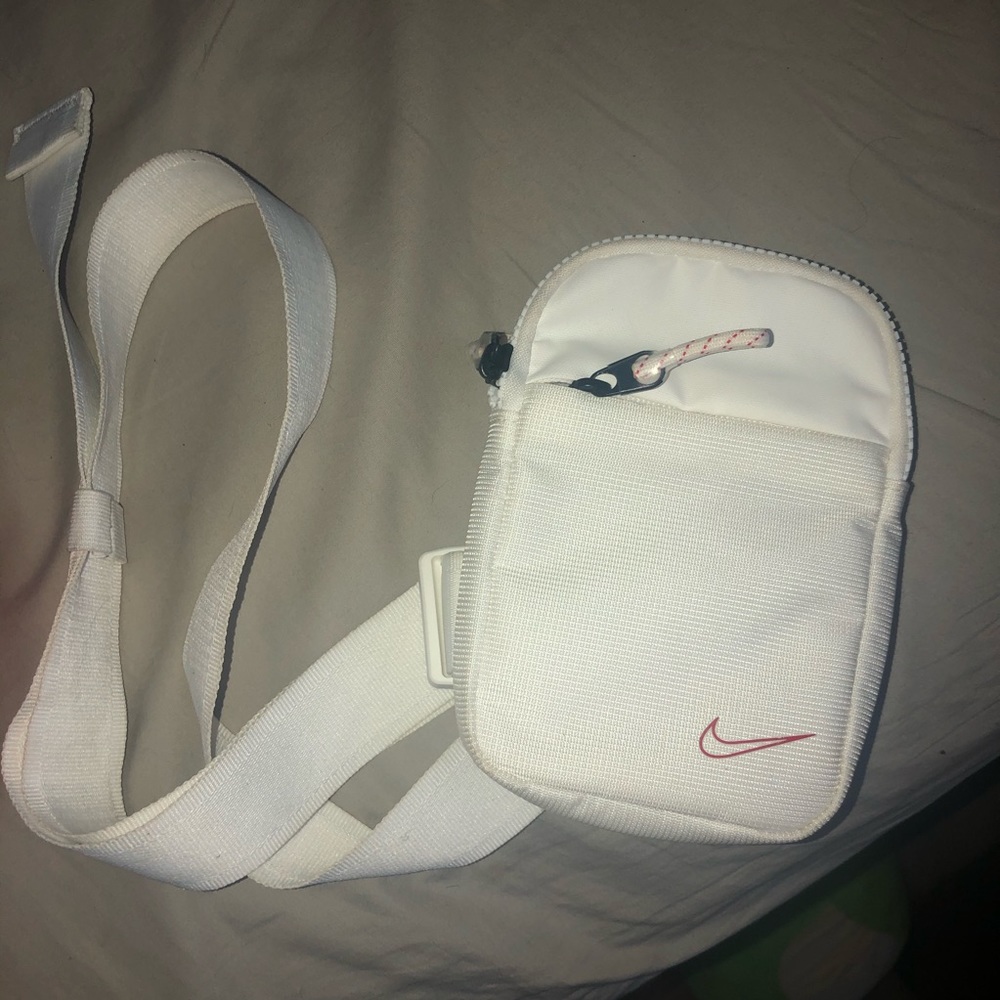 Nike white exercise bag